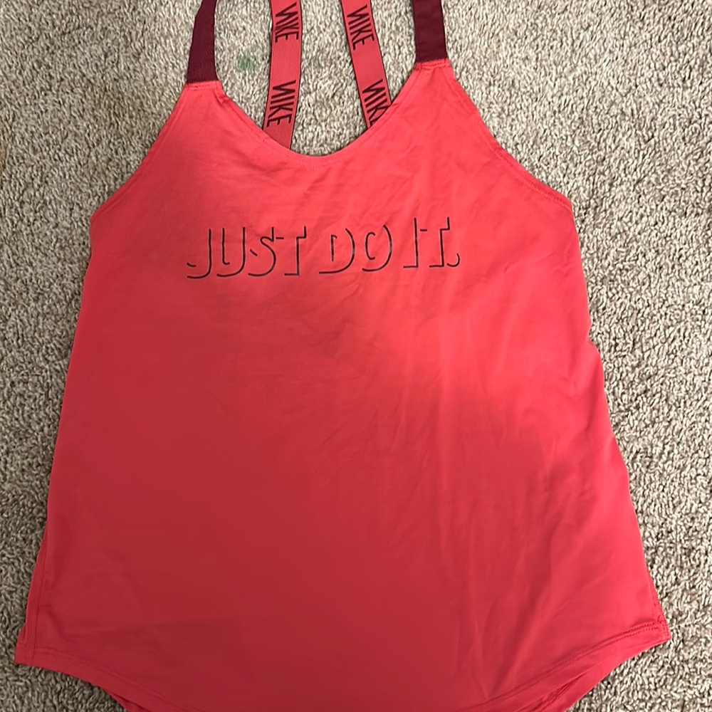 Women’s Nike tank top size small